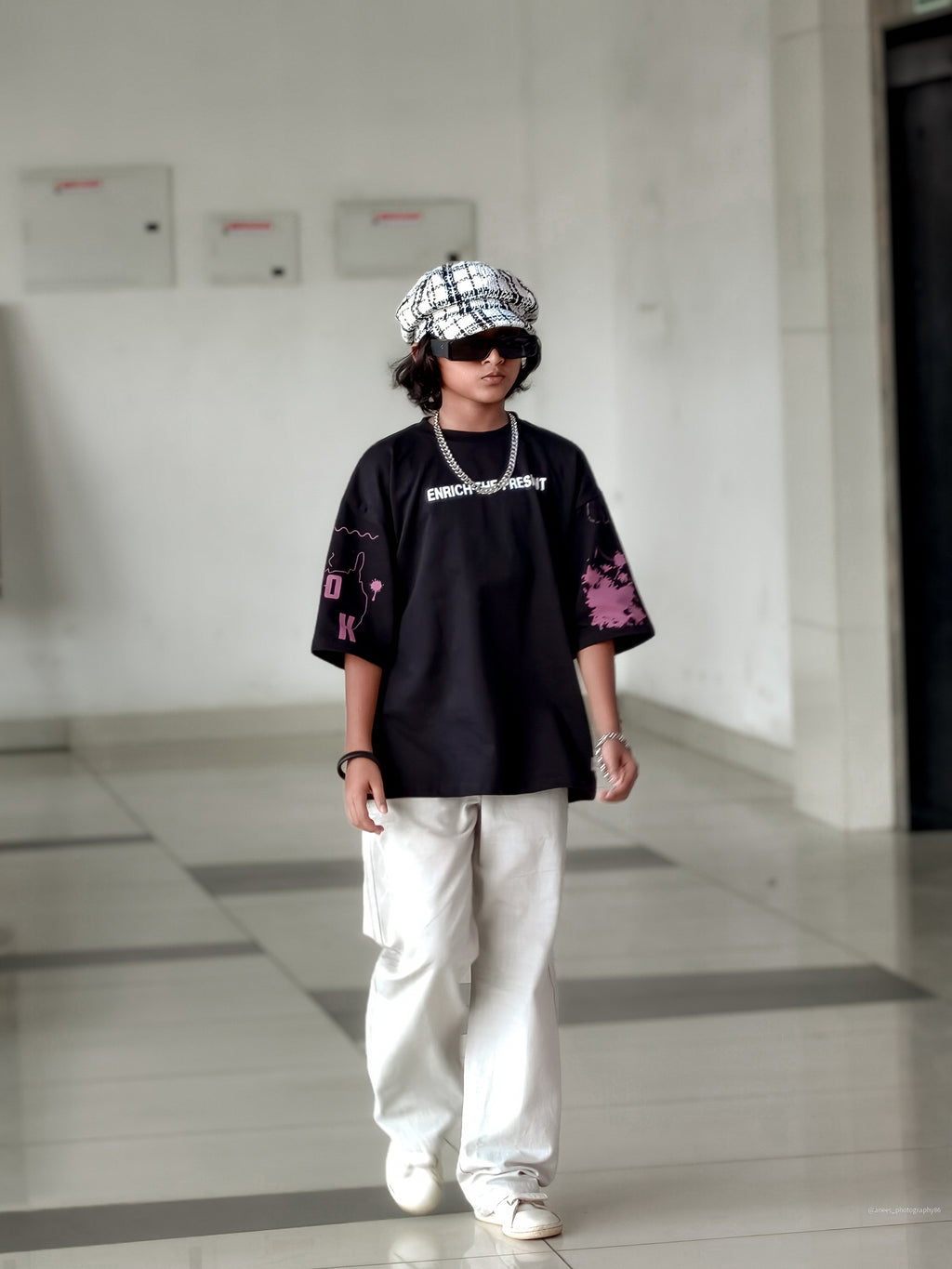 Black Oversized T shirt Five Sleeves