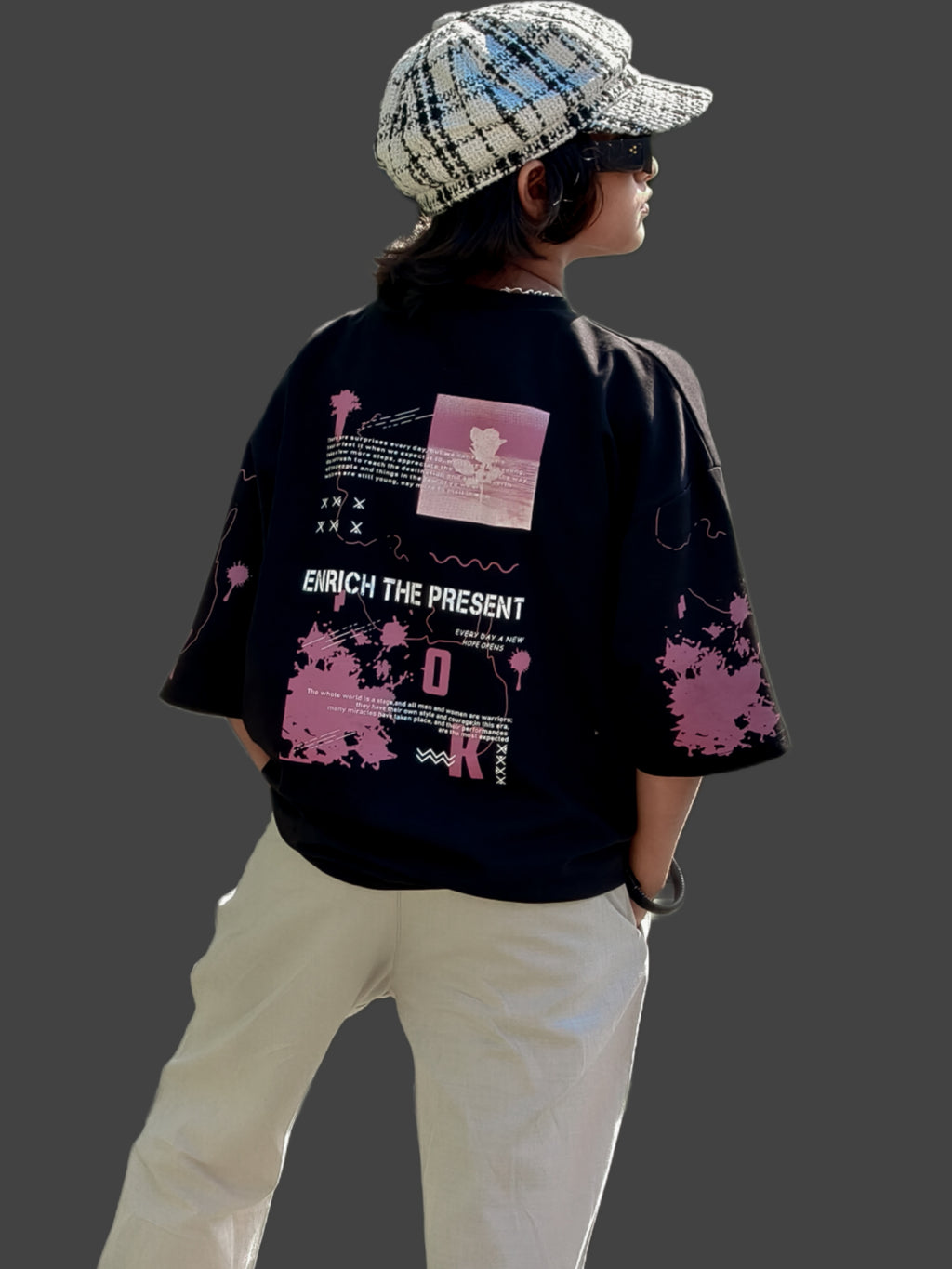 Black Oversized T shirt Five Sleeves